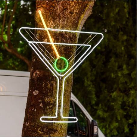 Lampe néon verre cocktail avec olive professionnel