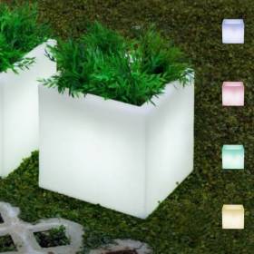 Pot lumineux extérieur cube solaire ou batterie NARCISO 50 blanc LED RGBW 19L IP65 sans fil