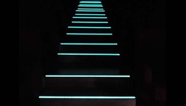 Comment installer un éclairage LED dans un escalier? Notre tuto